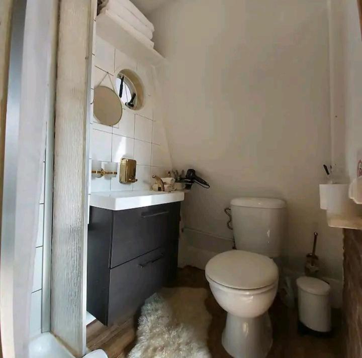 Tiny House In The City Prague Extérieur photo